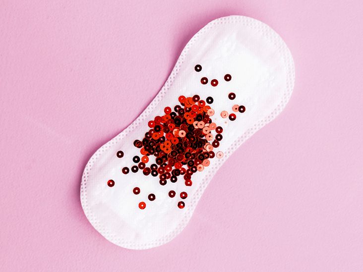 Menstruations Pad mit rotem Glitte 732x549 thumbnail - رابطه جنسی در زمان پریود (ماهانه) | درمان پریود | بهترین مرکز مشاوره ازدواج و زوج درمانی
