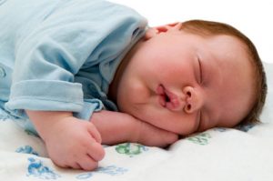 02 300x199 - بی خوابی کودکان | علت و 6 روش درمان
